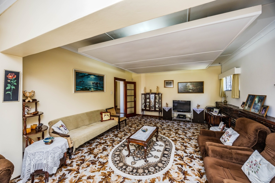 4 Bedroom Property for Sale in Berea Eastern Cape